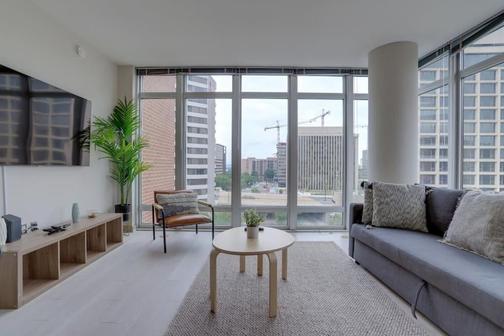 Wonderful 2Br Apartment At Crystal City Arlington Extérieur photo