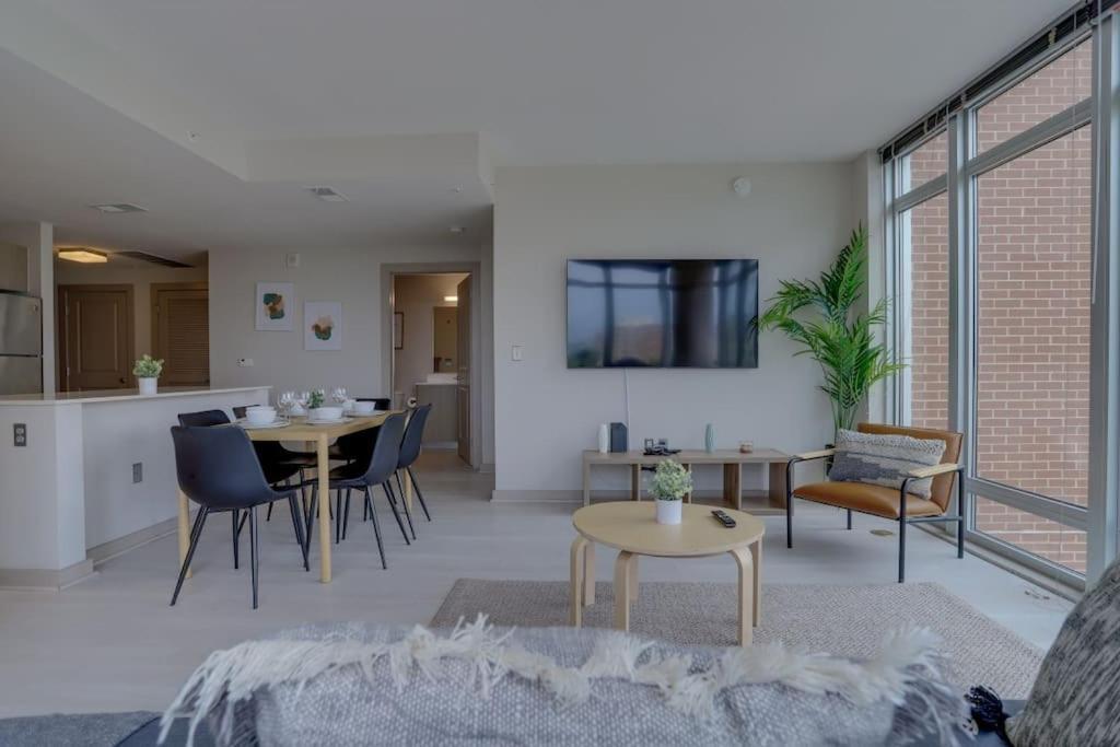 Wonderful 2Br Apartment At Crystal City Arlington Extérieur photo