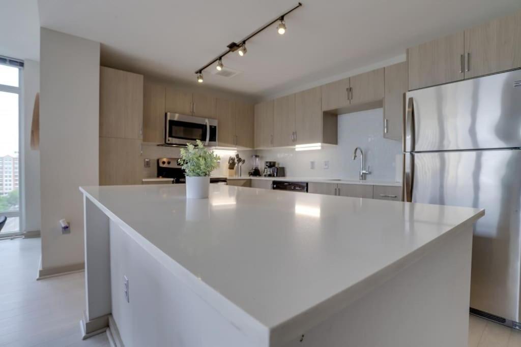 Wonderful 2Br Apartment At Crystal City Arlington Extérieur photo