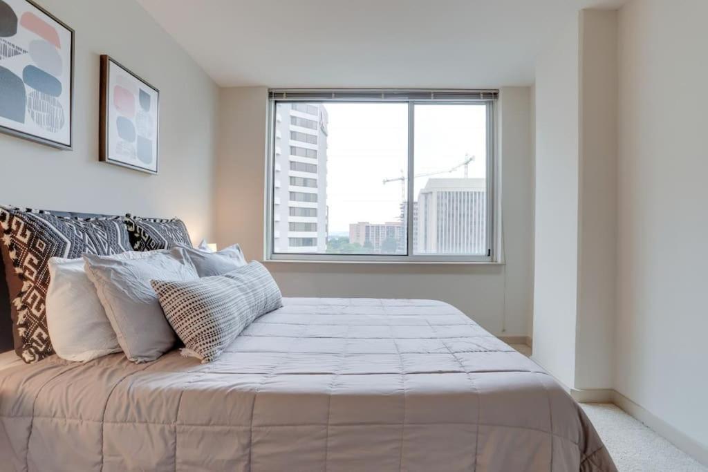 Wonderful 2Br Apartment At Crystal City Arlington Extérieur photo