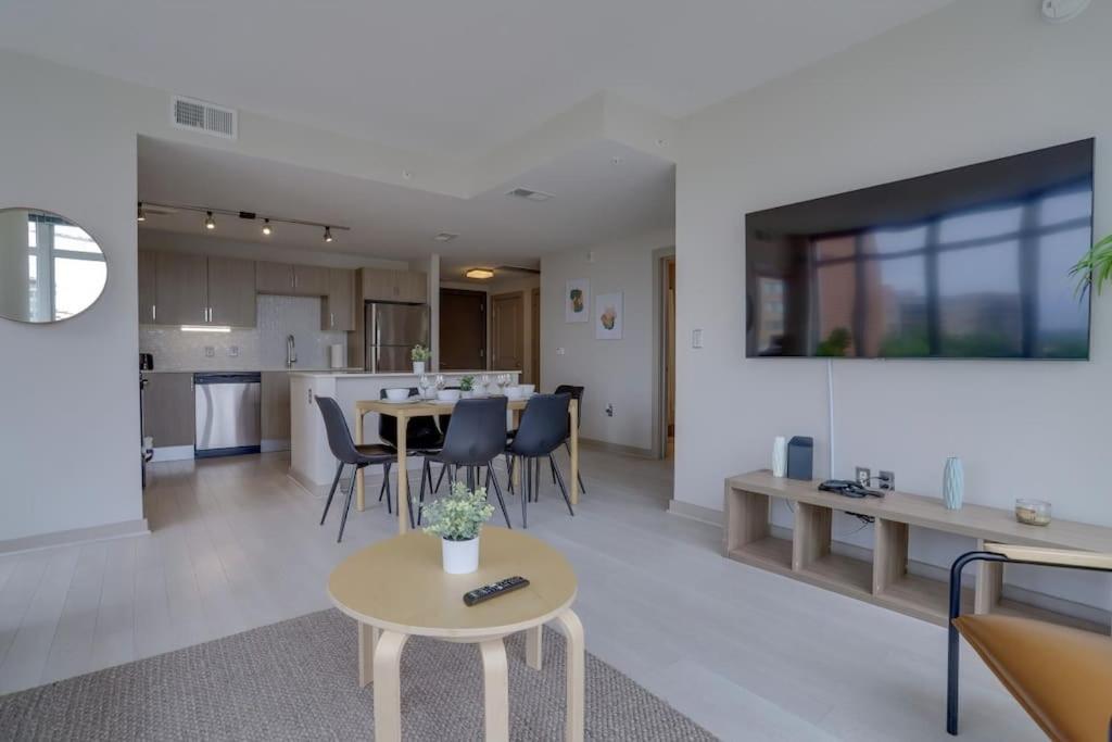 Wonderful 2Br Apartment At Crystal City Arlington Extérieur photo
